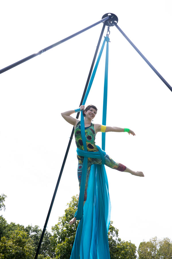 Garden Circus 2020, Choreography by Anna Murray, Photo by Miguel Hampton, F5 Enterprises